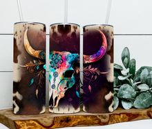 Load image into Gallery viewer, Alcohol ink Bullskull