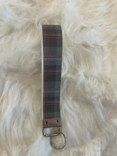 Load image into Gallery viewer, Buffalo Plaid Printed Wristlet Keychain
